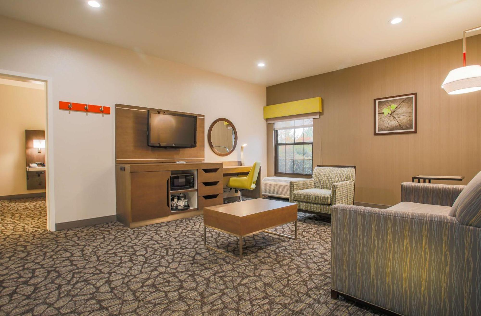 Hotel Hampton 3*