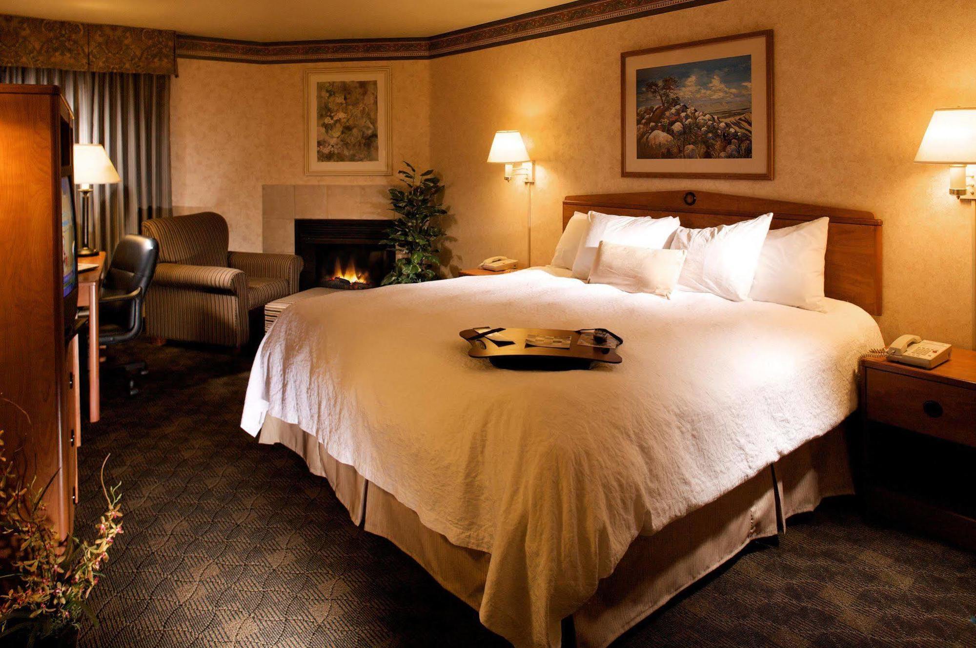 Hampton 3*